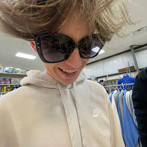 Meet your Posher, Jackson